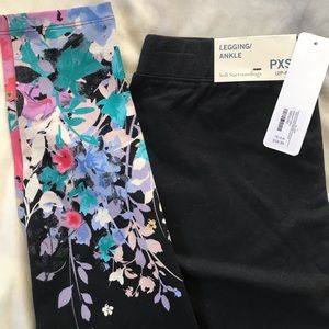 NWT Petite printed floral flower workout leggings
